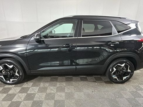 Used 2024 Kia Seltos EX AWD/4WD image 7