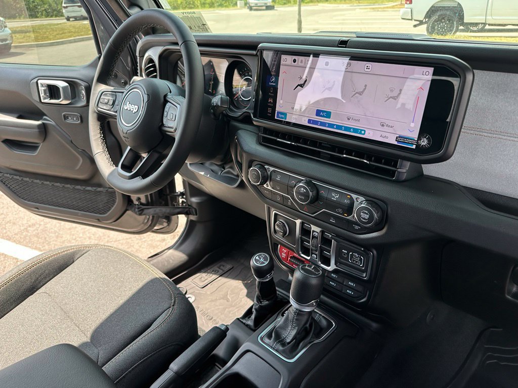 New 2026 Jeep Gladiator Sport AWD/4WD image 33