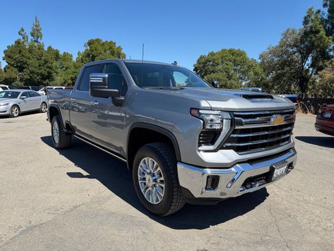 Used 2024 Chevrolet Silverado 2500 LTZ w/ LTZ Convenience Package AWD/4WD image 7