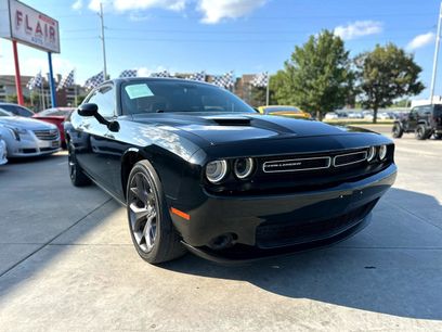 Used 2017 Dodge Challenger SXT