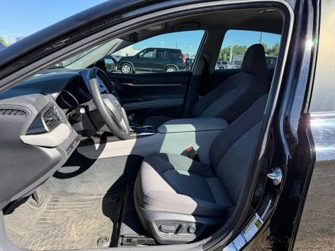 Used 2023 Toyota Camry LE AWD/4WD image 16