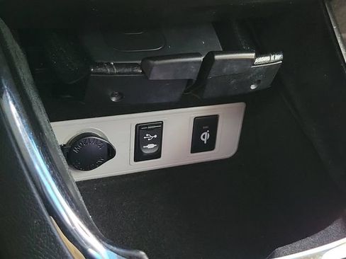 Used 2016 Toyota Avalon Limited w/ Toyota Safety Sense Package FWD image 26