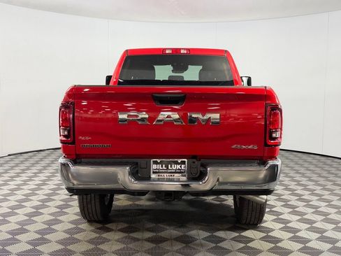 Certified 2026 RAM 2500 Big Horn AWD/4WD image 7