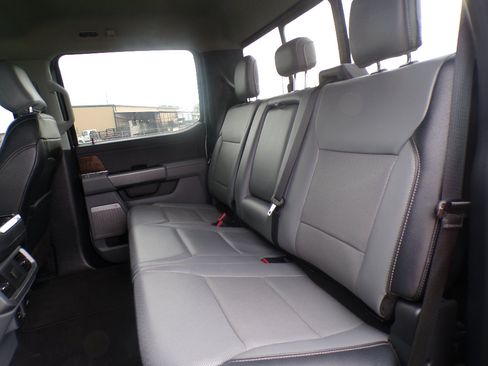 Used 2021 Ford F150 Lariat w/ Max Trailer Tow Package AWD/4WD image 12