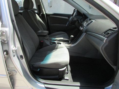 Used 2009 Hyundai Sonata GLS image 24