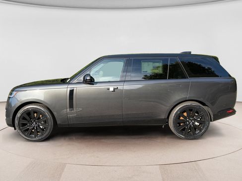 New 2027 Land Rover Range Rover Long Wheelbase SE AWD/4WD image 2