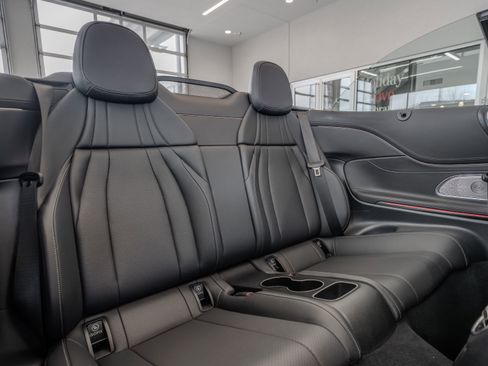 Certified 2025 Mercedes-Benz CLE 300 4MATIC Cabriolet image 31