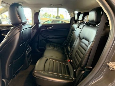 Used 2021 Ford Edge SEL image 21
