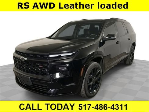 Used 2024 Chevrolet Traverse RS image 1