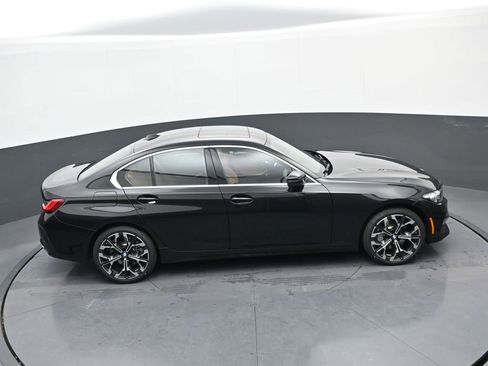 New 2026 BMW 330i xDrive Sedan w/ Convenience Package image 37