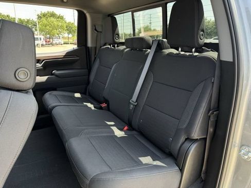 Used 2025 Chevrolet Silverado 1500 LT Trail Boss w/ Convenience Package II AWD/4WD image 26