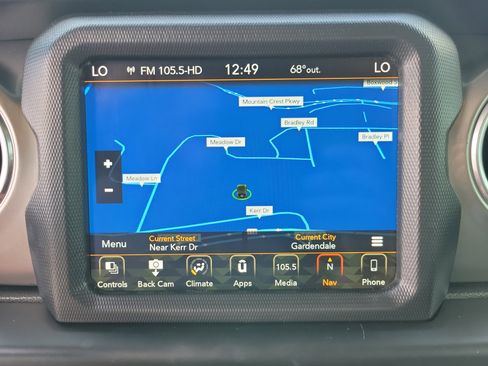 Used 2018 Jeep Wrangler Unlimited Sahara image 19