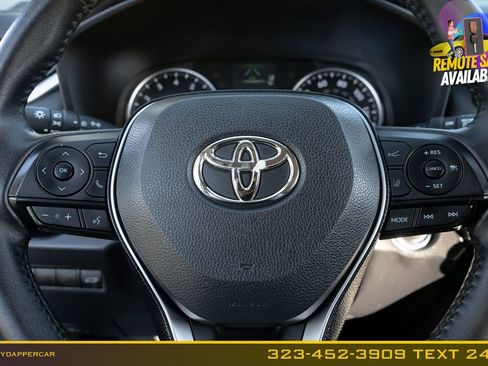 Used 2021 Toyota RAV4 XLE Premium image 23