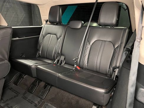 Used 2020 Ford Expedition Platinum image 27