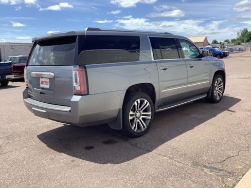 Used 2018 GMC Yukon XL Denali w/ Open Road Package AWD/4WD image 5
