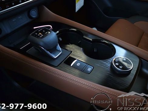 New 2026 Nissan Rogue Platinum w/ Platinum Premium Package AWD/4WD image 19