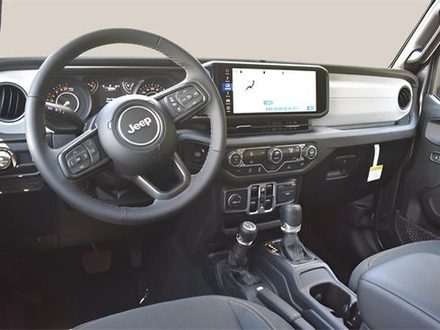 New 2025 Jeep Gladiator Sport image 13
