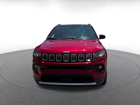 Used 2025 Jeep Compass Limited AWD/4WD image 4