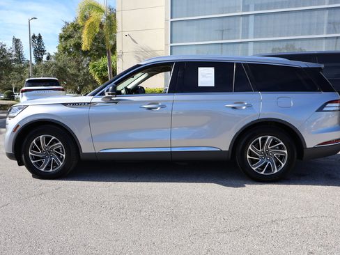 Used 2021 Lincoln Aviator 2WD w/ Elements Package image 5