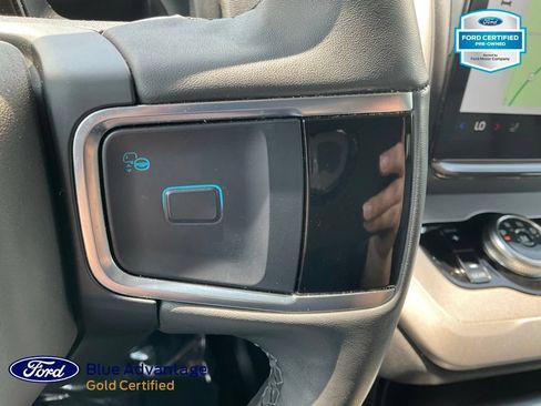 Used 2025 Ford Expedition Active AWD/4WD image 9