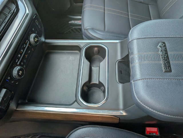 Used 2024 Chevrolet Silverado 2500 High Country w/ High Country Premium Package AWD/4WD image 18