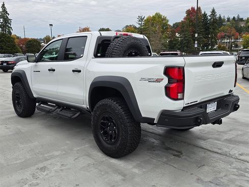 New 2026 Chevrolet Colorado ZR2 w/ ZR2 Bison Edition image 3