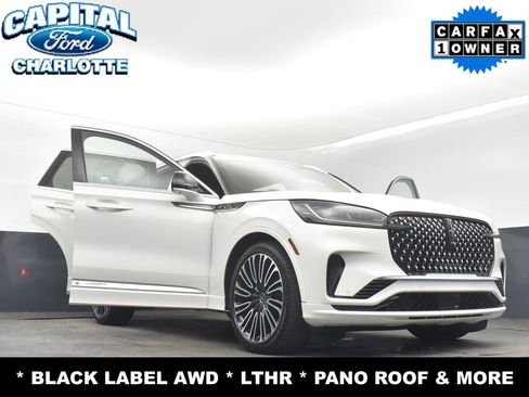 Used 2025 Lincoln Aviator Black Label image 40