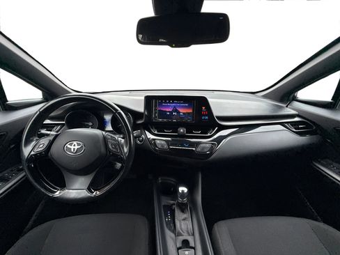 Used 2018 Toyota C-HR XLE image 23