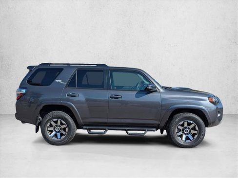 Used 2020 Toyota 4Runner TRD Off-Road Premium AWD/4WD image 4