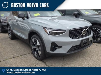 New 2026 Volvo XC40 B5 Plus w/ Protection Package Premier