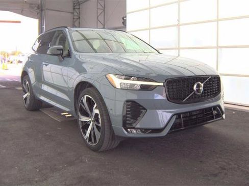 Certified 2023 Volvo XC60 B5 Ultimate w/ Protection Package Premier FWD image 2
