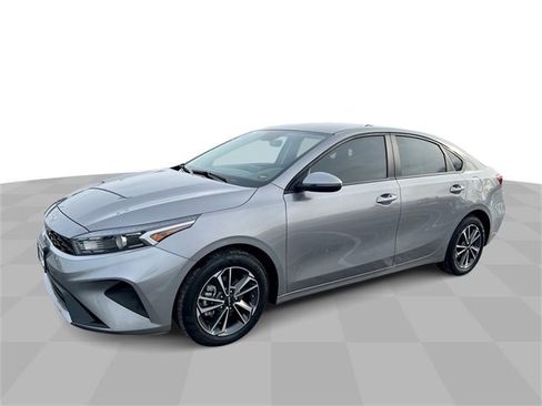 Used 2024 Kia Forte LXS w/ LXS Technology Package image 1