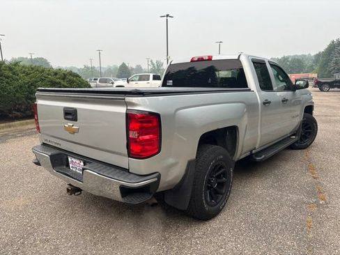 Used 2016 Chevrolet Silverado 1500 Custom w/ Custom Convenience Package AWD/4WD image 3