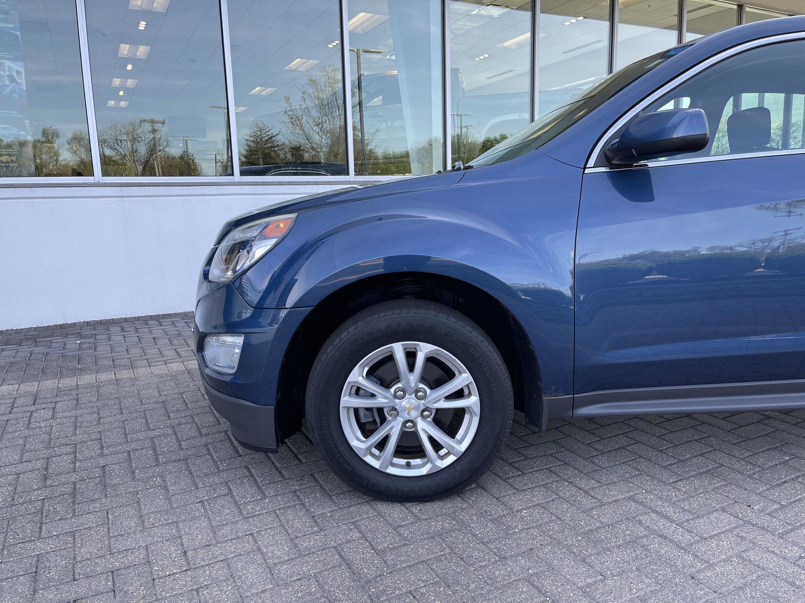 Used 2017 Chevrolet Equinox LT FWD image 9