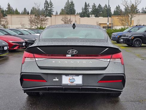 New 2026 Hyundai Elantra Sport image 6
