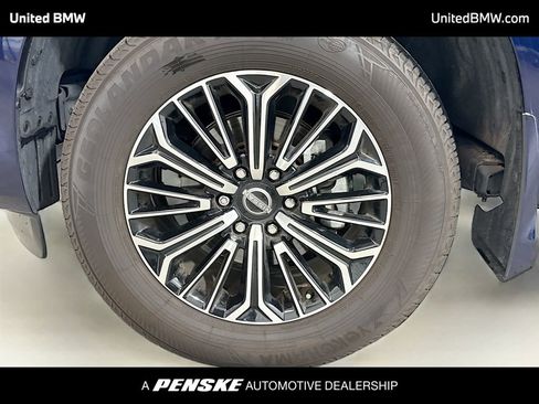 Used 2025 Nissan Armada Platinum RWD image 2
