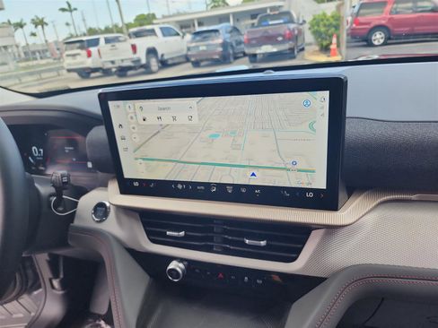 New 2025 Ford Explorer Active image 25