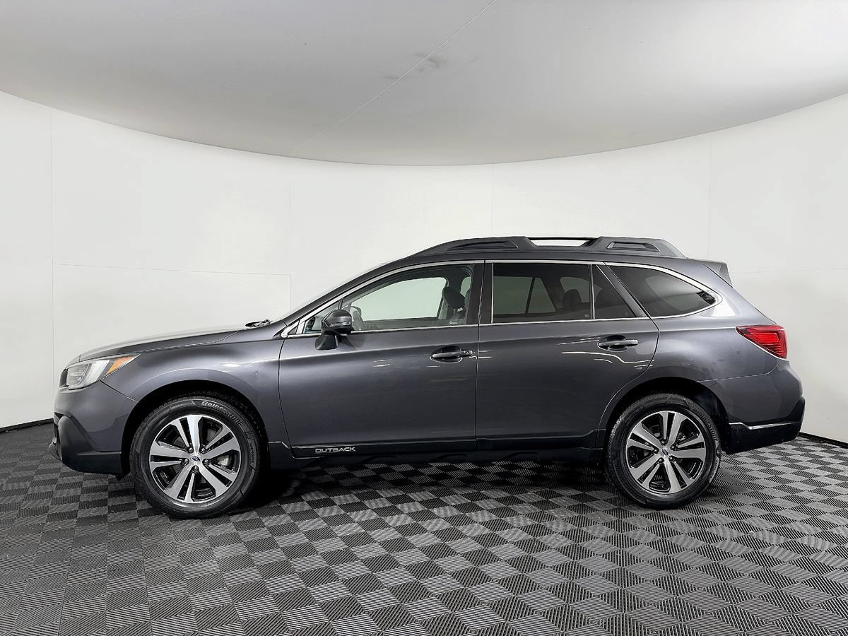 Used 2019 Subaru Outback 3.6R Limited AWD/4WD image 18