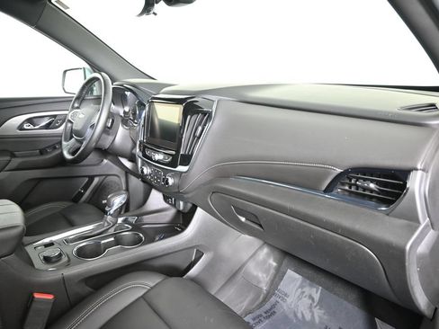 Used 2023 Chevrolet Traverse LT w/ LT Premium Package AWD/4WD image 13
