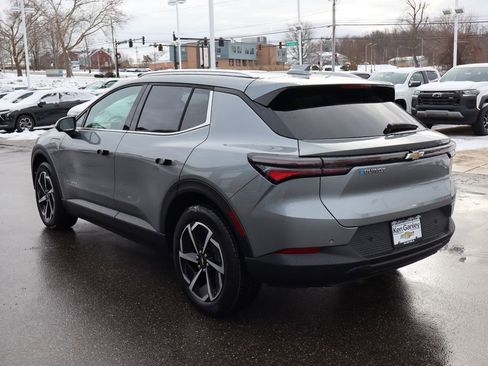New 2026 Chevrolet Equinox EV LT image 28