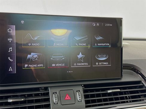 Used 2024 Audi Q5 e Premium Plus image 16