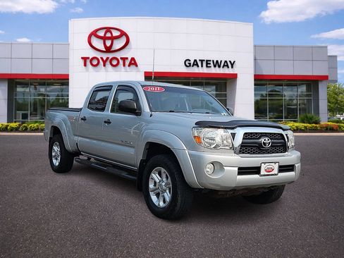 Used 2011 Toyota Tacoma 4x4 Double Cab w/ SR5 Pkg #2 image 3