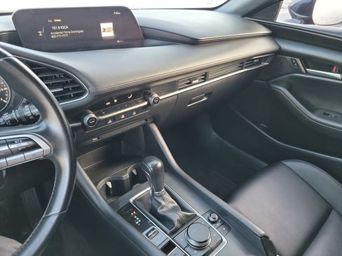 Used 2021 MAZDA MAZDA3 s image 15