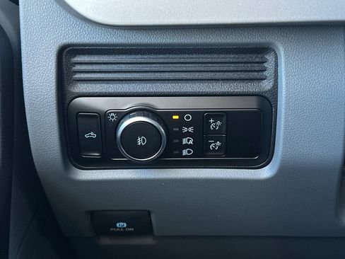 New 2026 Ford F250 XL w/ XL Chrome Package image 26