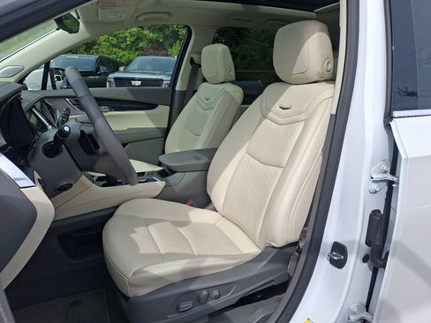 Certified 2023 Cadillac XT6 Premium Luxury w/ Technology Package image 16