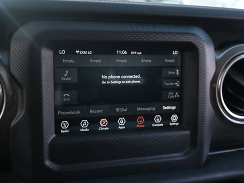 Used 2019 Jeep Wrangler Unlimited Sahara w/ Safety Group AWD/4WD image 24