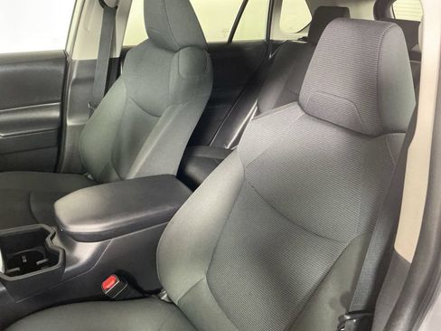 Used 2023 Toyota RAV4 LE AWD/4WD image 10