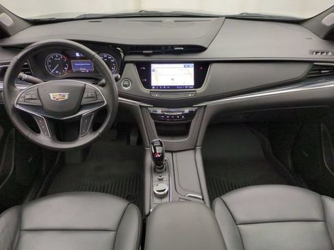 Certified 2023 Cadillac XT5 Premium Luxury w/ LPO, Floor Liner Package AWD/4WD image 24