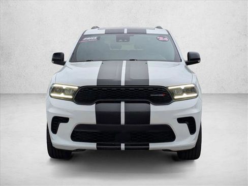 Used 2024 Dodge Durango GT image 2
