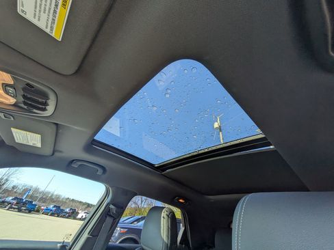 Used 2023 Chevrolet TrailBlazer ACTIV w/ Sun and Liftgate Package image 27